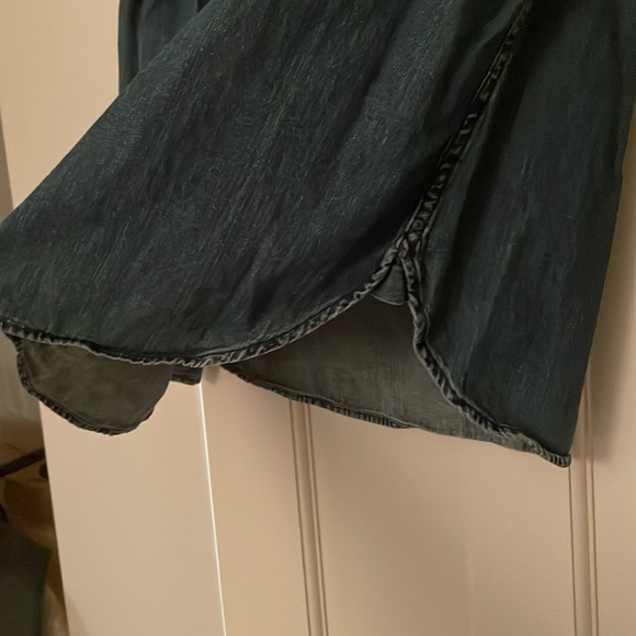 Gap 1969 Asymmetrical Pocket Shirt in Cypress Wash Size M - Picture 3 of 3